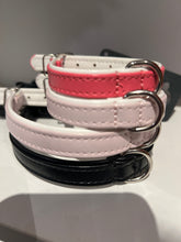 Hunter Modern Art Collar